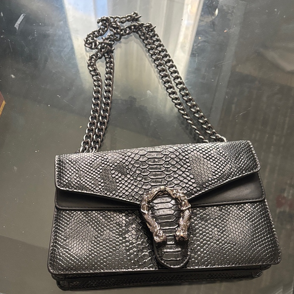 Elegant Black Snake Print Women's purse